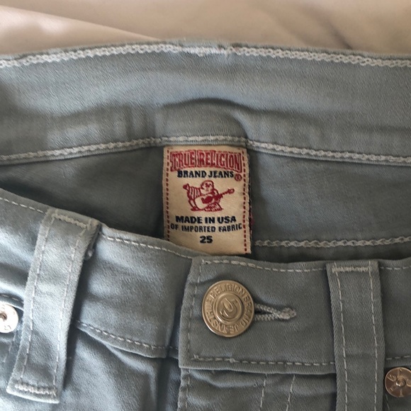 True religion shorts size 25 - Picture 3 of 3